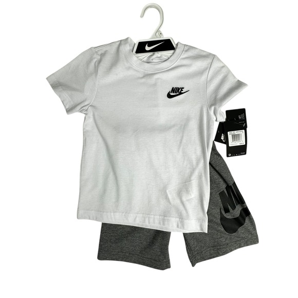 Nike 2PC Set T-Shirt & Shorts Outfit Matching Set Activewear Size 6 NWT - Picture 2 of 9